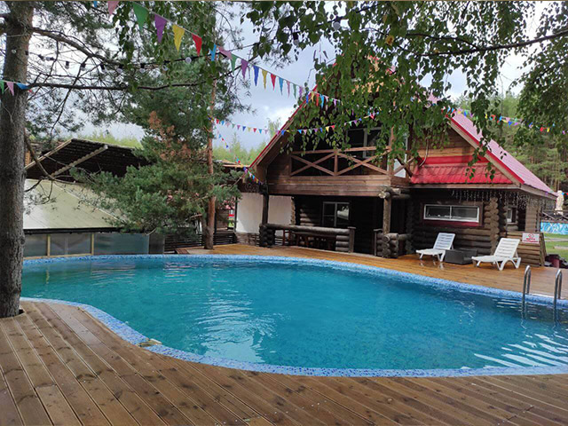 2 бассейна с догревом и баней